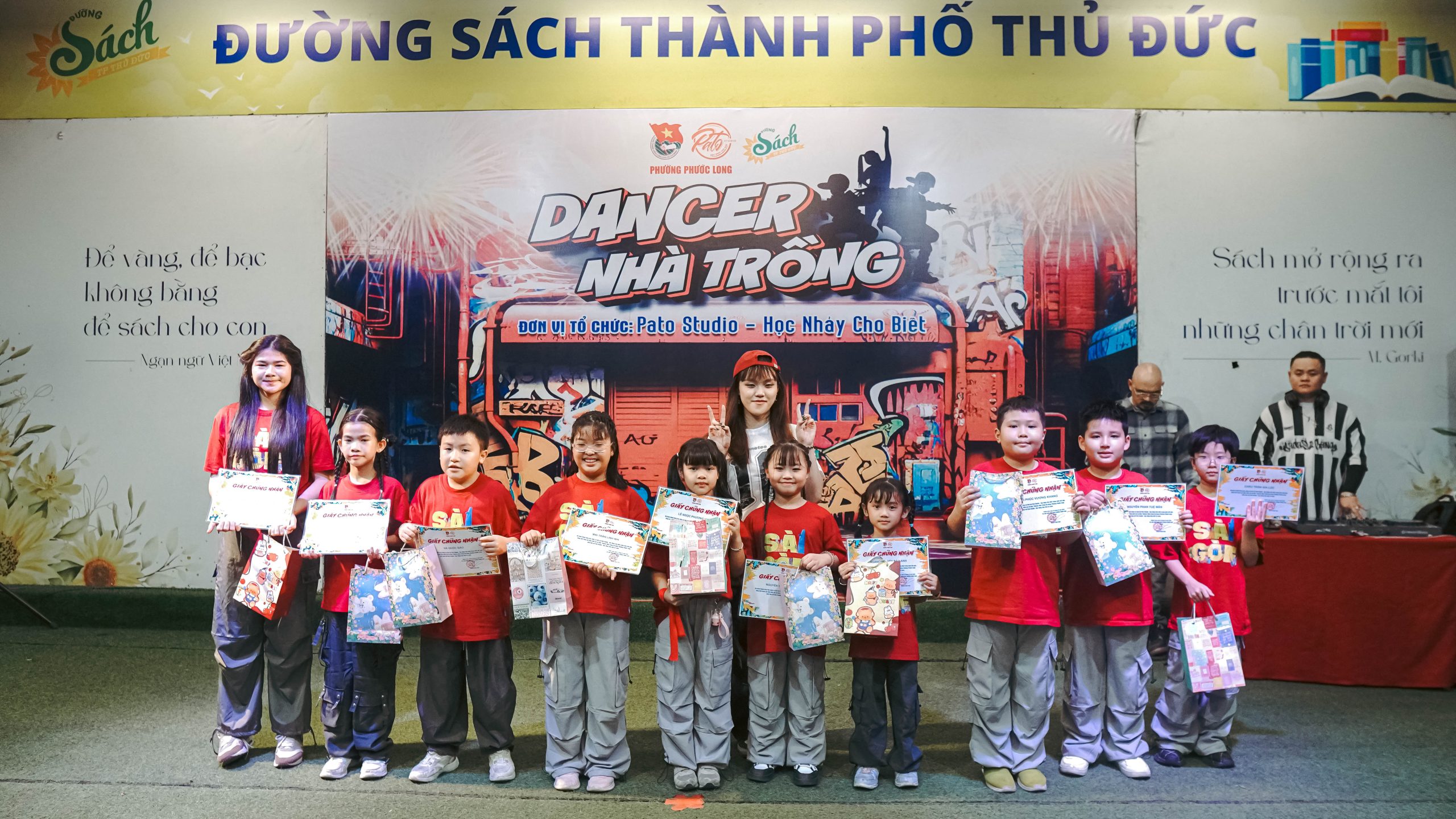 Kỷ niệm Dancer Nhà Trồng